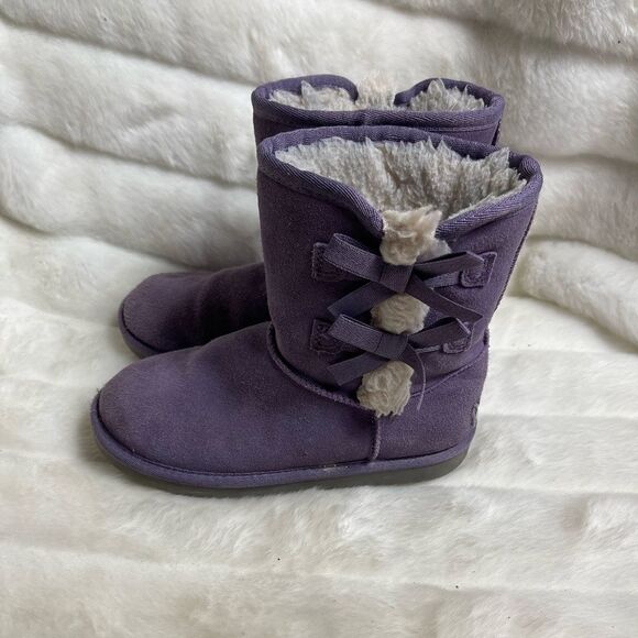 Kookaburra by Ugg Girls suede purple short boots with side bows size 2 - Picture 1 of 12